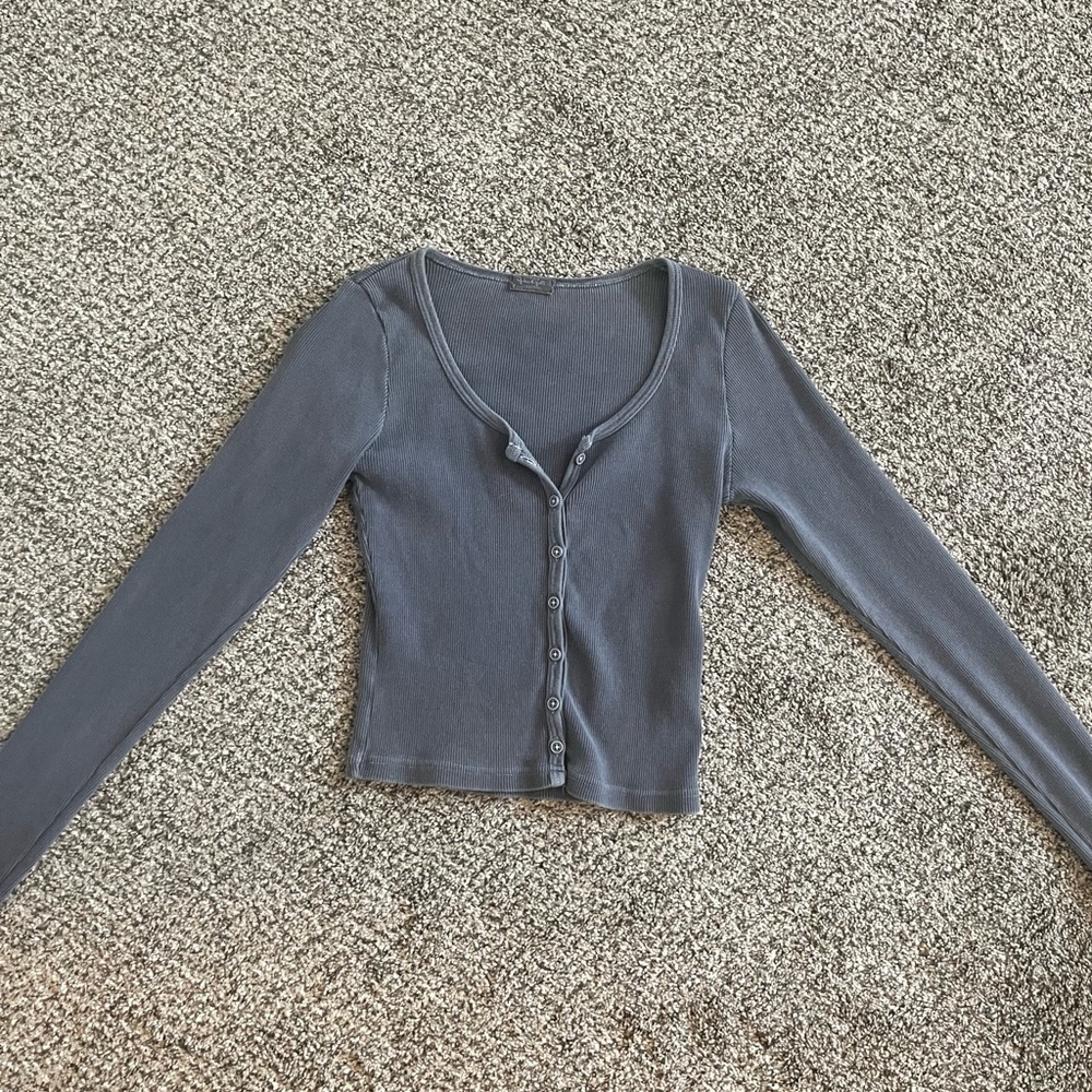 brandy melville long sleeve top